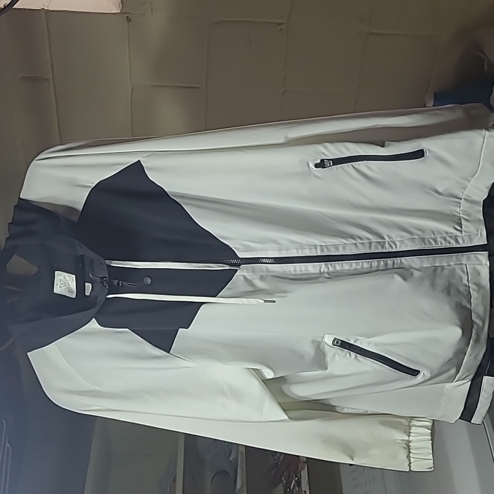 Lane bryant livi active light weight jacket active wear really cool looking